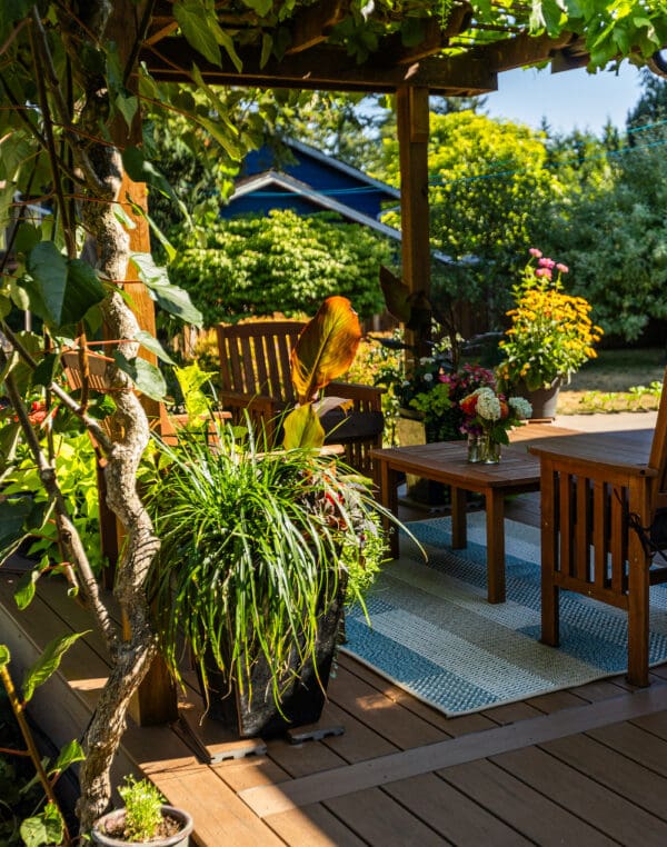 beautiful back deck by fineline